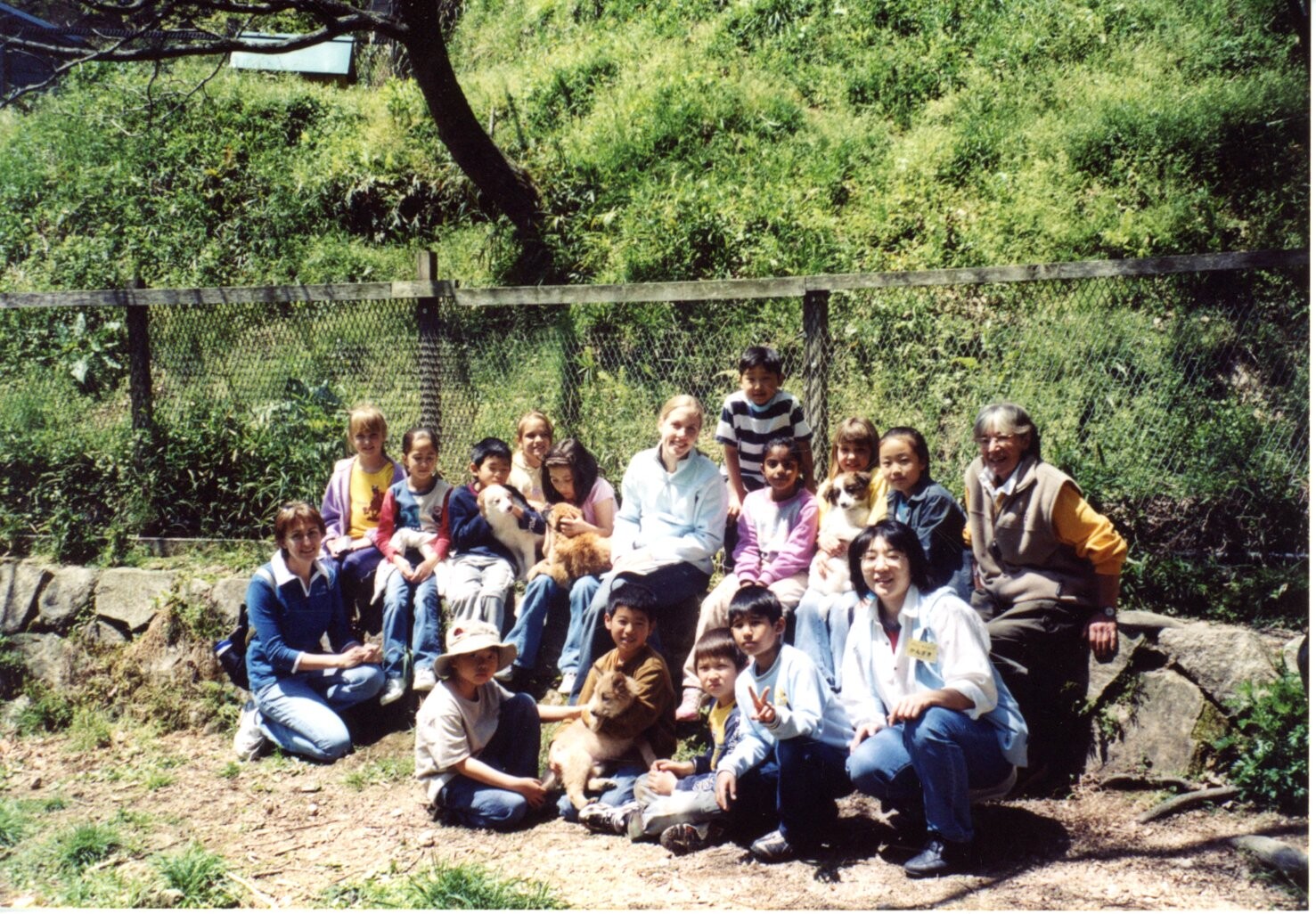 マリスト国際学校の訪問_2004年4月